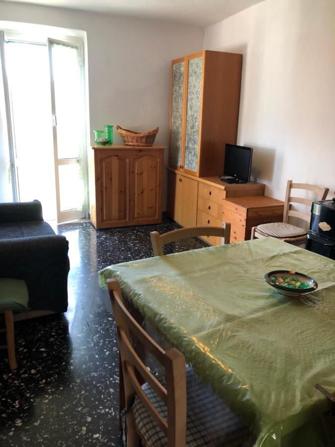 Ferienwohnung Bilocale Mirella Carro Exterior foto